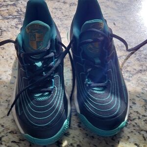 Nike Kids Shoes in Black and Teal